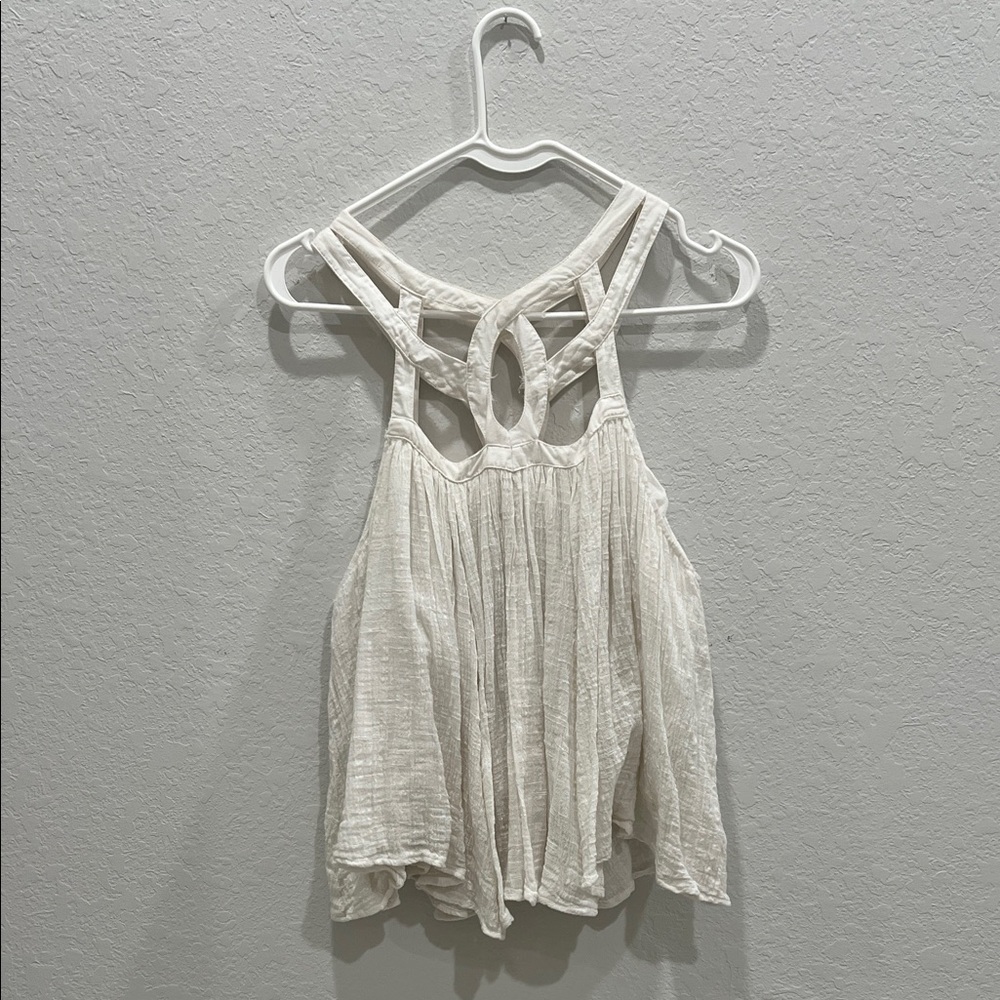 Chic Cream Sleeveless Blouse